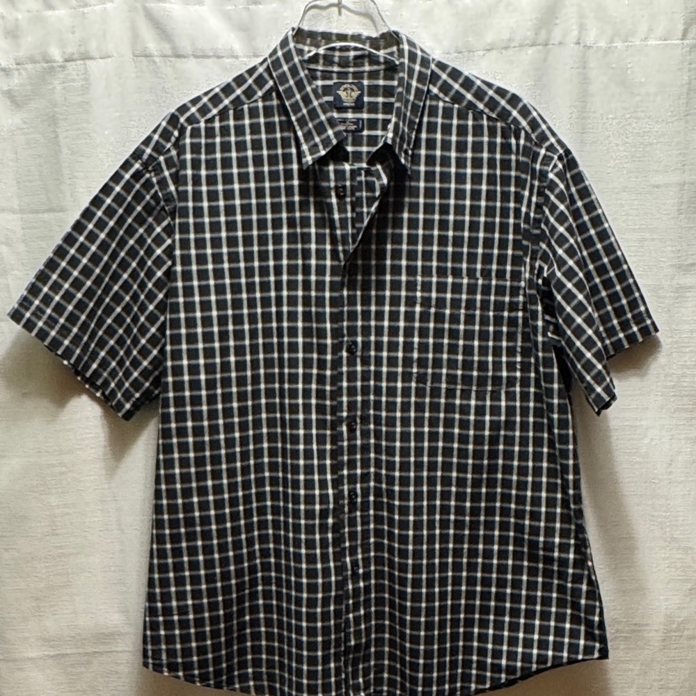 Dockers Men's Black and White Plaid Shirt